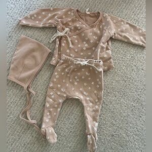 Quincy Mae new baby outfit.